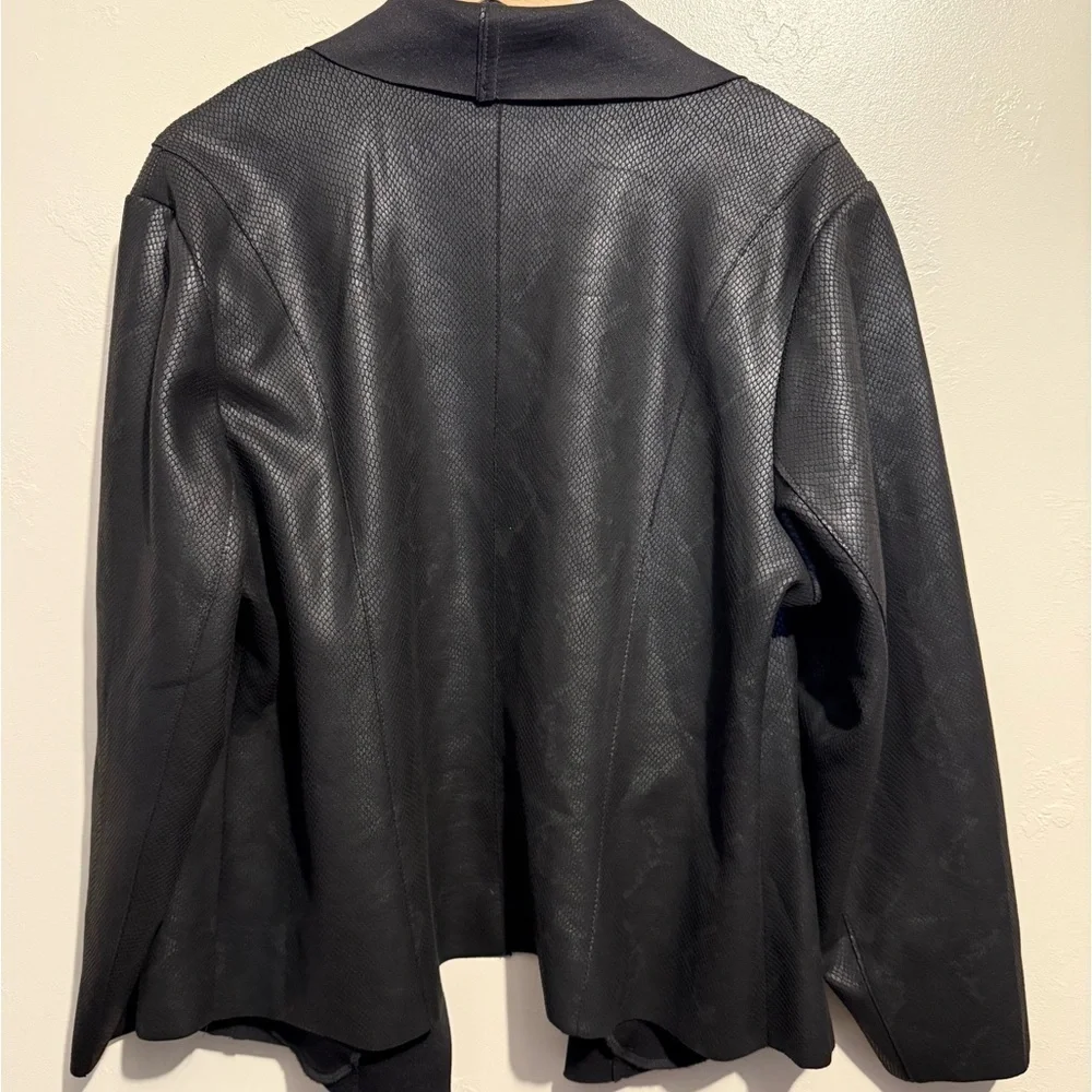 Catherine Malandrino Jacket 1X Black Faux Leather Snake Print Draped Open Front